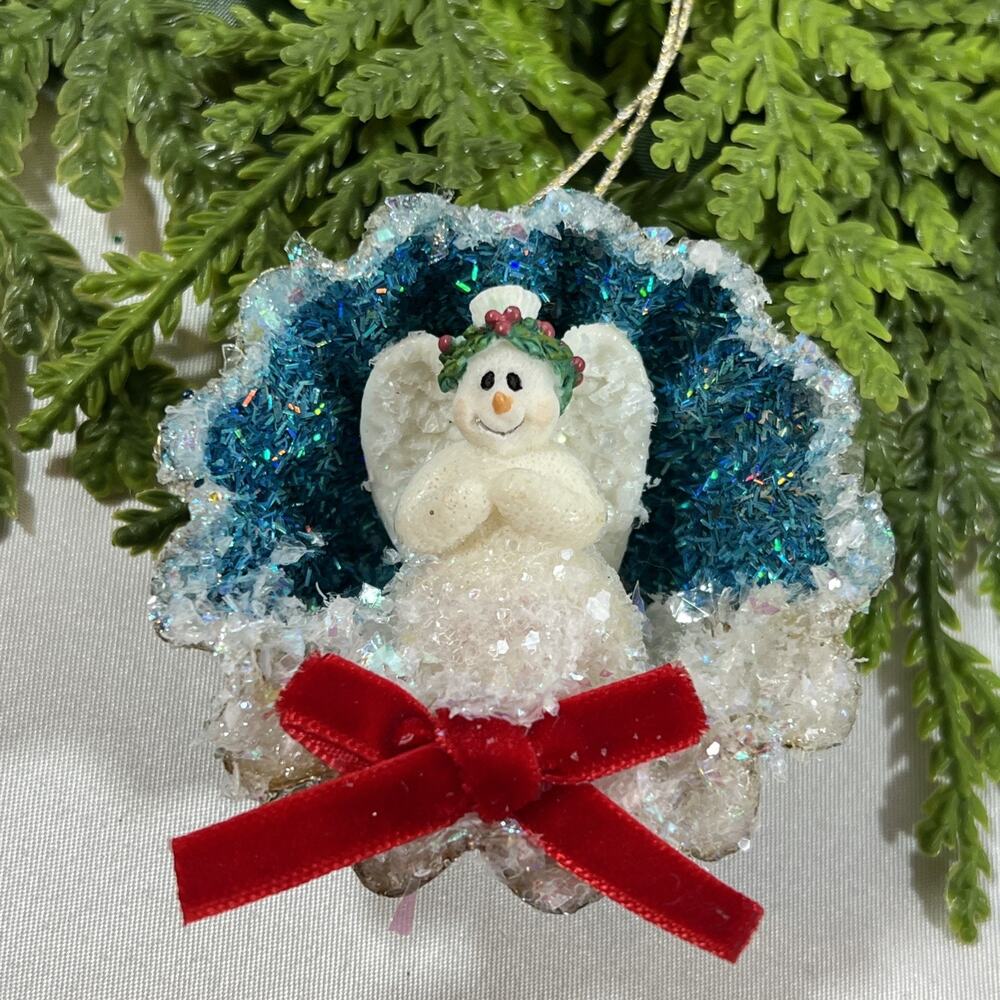 Vintage Round Tart Tin Snowman Snow Diorama Mid Century Glitter Ornament